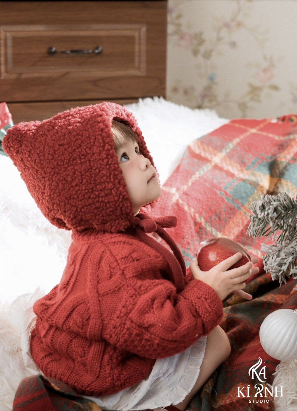 Chụp ảnh giáng sinh cho bé