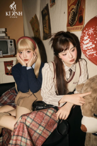 Chụp ảnh đôi bạn thân