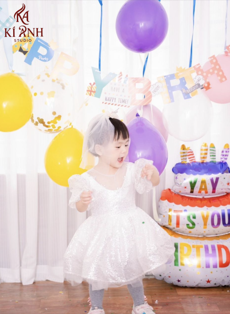 Chụp ảnh bé yêu